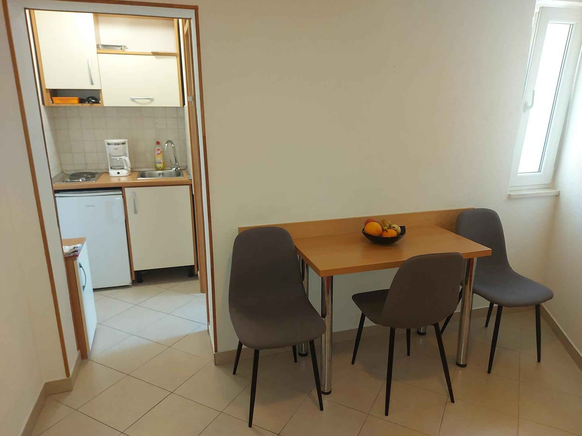 Apartmani Neva Макарска Екстериор снимка