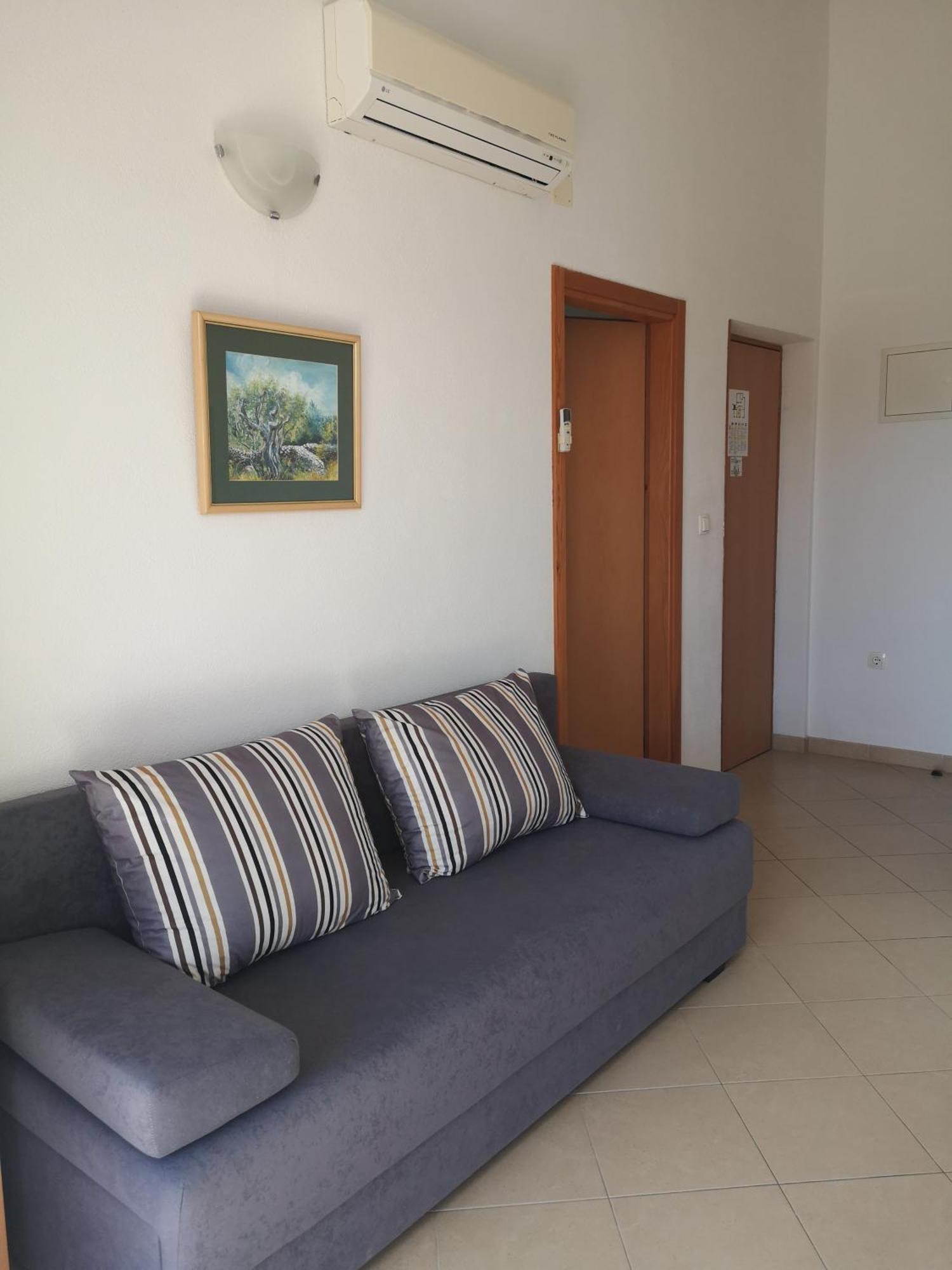 Apartmani Neva Макарска Екстериор снимка