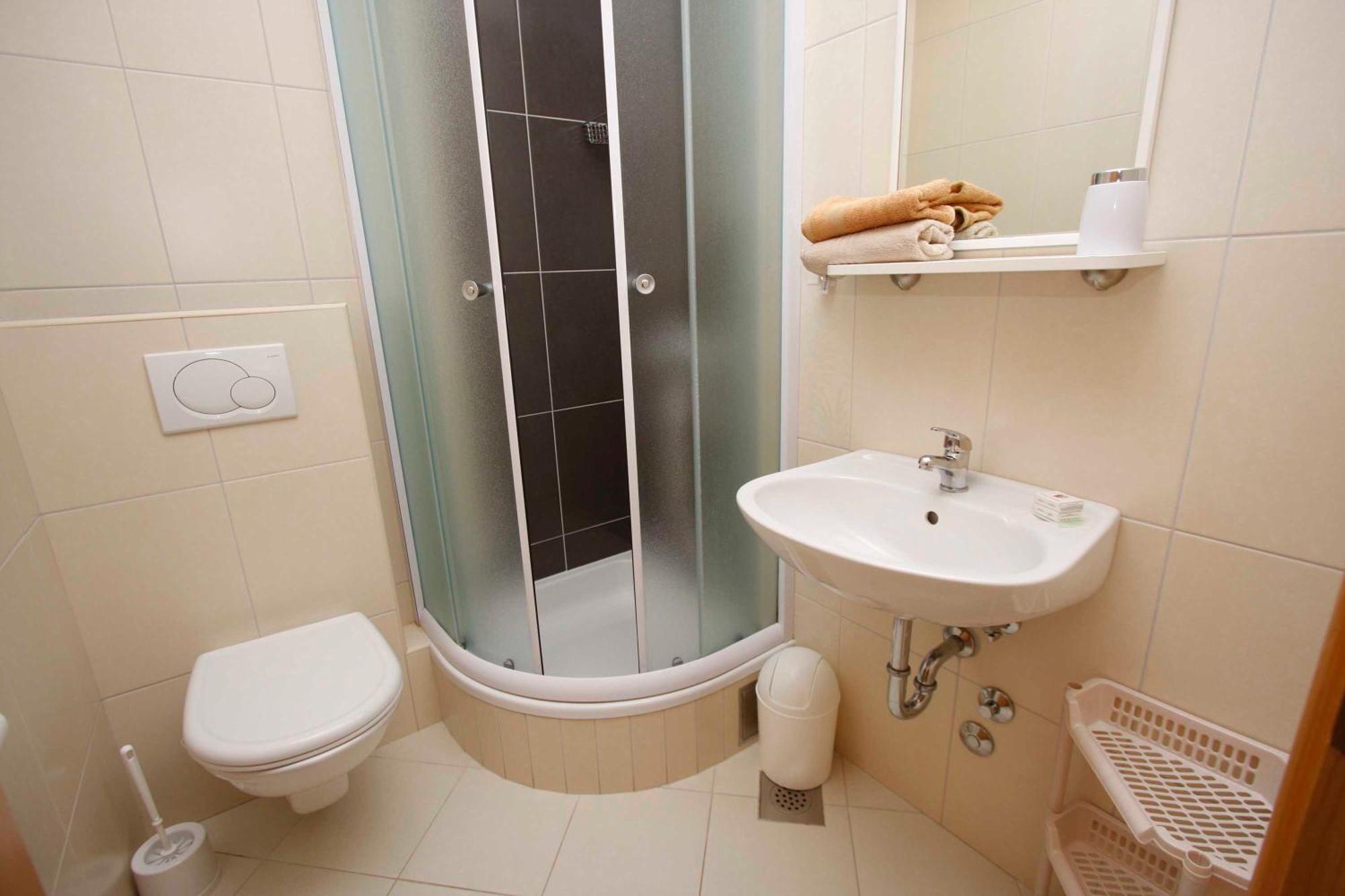 Apartmani Neva Макарска Екстериор снимка