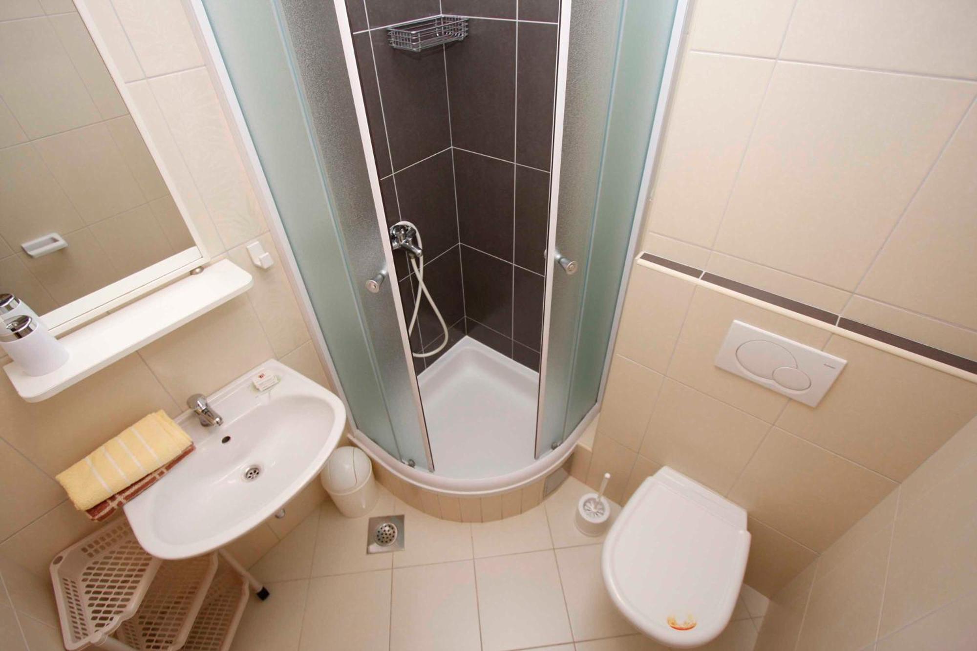 Apartmani Neva Макарска Екстериор снимка